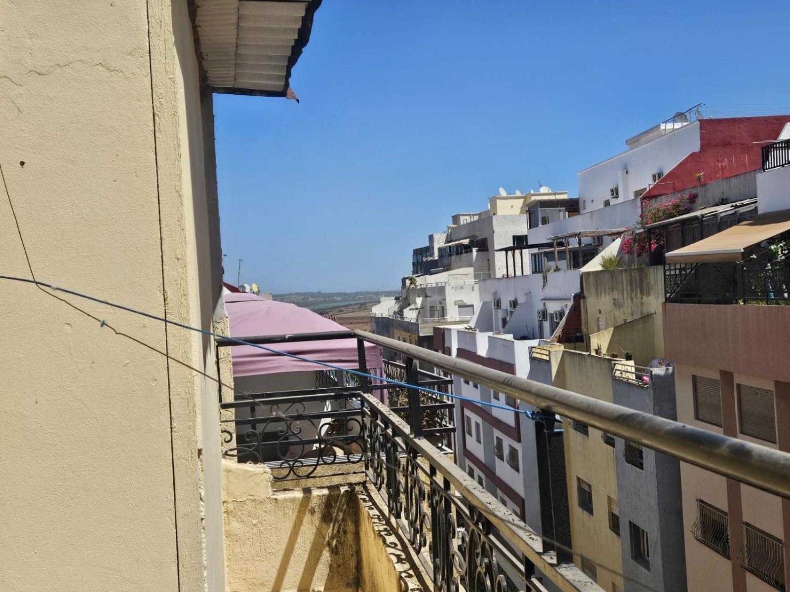 Résidence chellah Centre ville wifi gratuit Kenitra Exterior foto